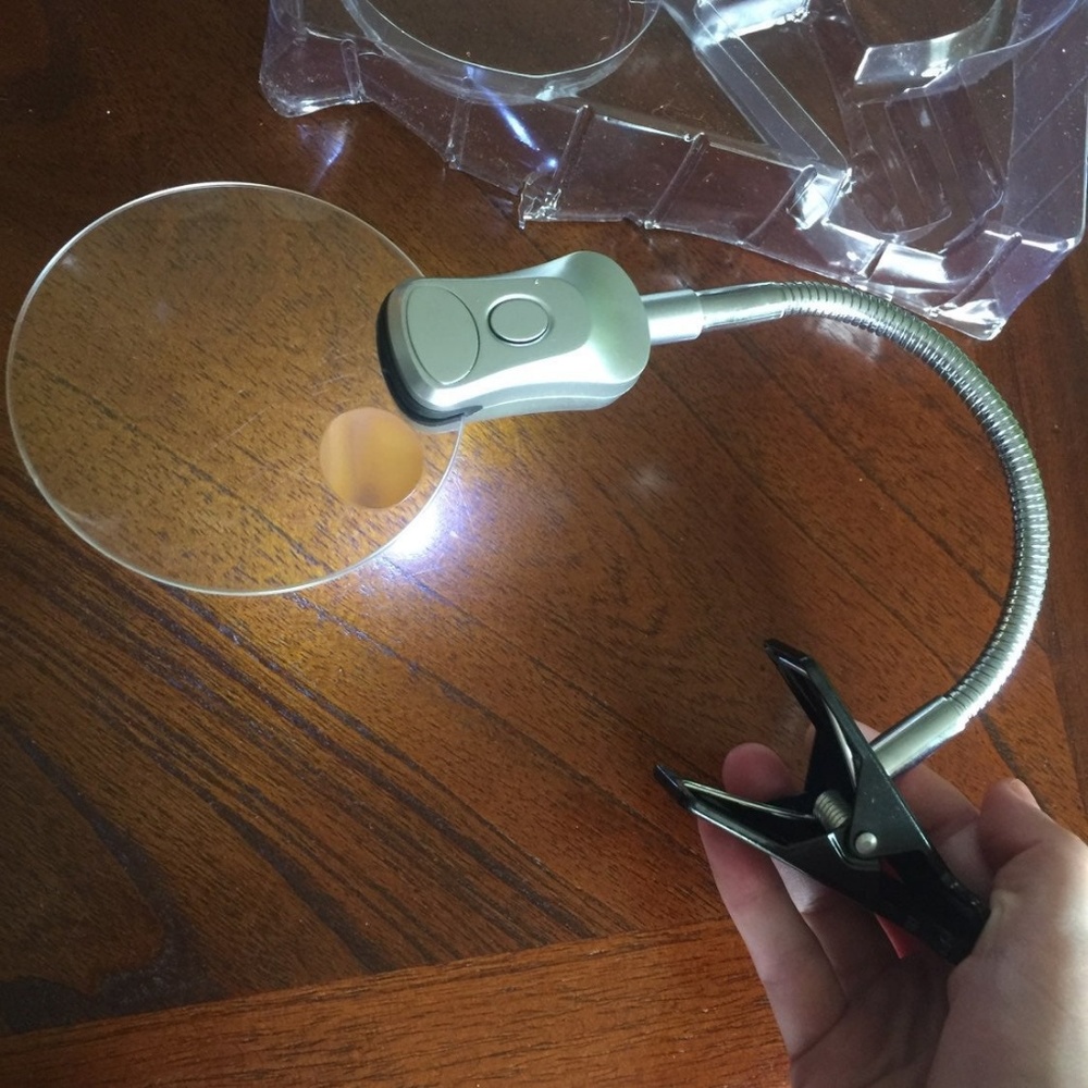 Mini Clip Magnifier Light